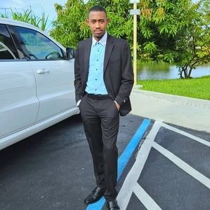 Meet your Posher, Auguste mary